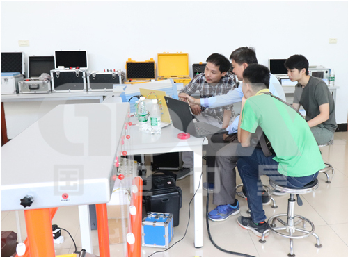 高壓試驗(yàn)培訓(xùn)-1.jpg 高壓試驗(yàn)培訓(xùn)-1.jpg